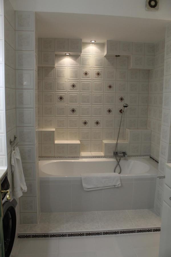 Sunny House Apartman Szeged Esterno foto