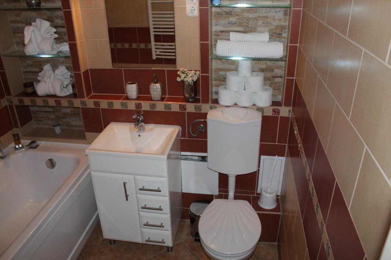 Sunny House Apartman Szeged Esterno foto