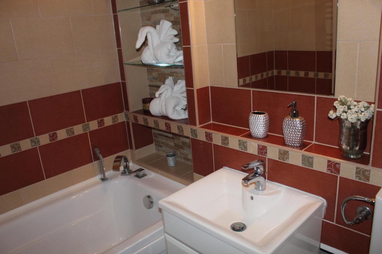 Sunny House Apartman Szeged Esterno foto